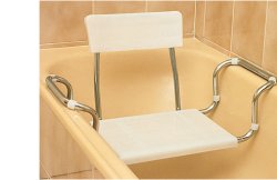 SEDILE ALLUNGABILE PER VASCA IN PLASTICA REGOLABILE SENZA SCHIENALE.TELAIO ACCIAIO CROMATO E PIANO DI SEDUTA IN MOPLEN CON 2 NERVATURE PER FISSARLO AL TELAIO.PORTATA MASSIMA 100KG - farmaidea24.com