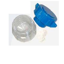FRANTUMAPILLOLE IN ABS A 2 SCOMPARTI BASE TRASPARENTE COPERCHIO BLU DIMENSIONI 5,4X3,3X4,7 CM - farmaidea24.com