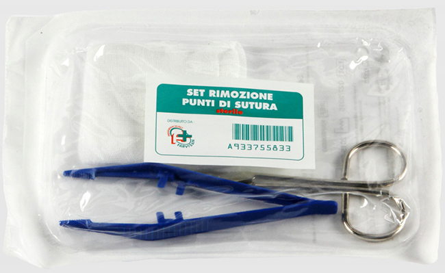 SET PER LA RIMOZIONE DEI PUNTI DI SUTURA COMPOSTO DA 1 FORBICE 1 PINZETTA 2 COMPRESSE DI GARZA DI COTONE - farmaidea24.com