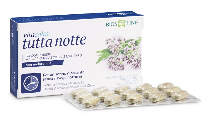 VITACALM TUTTA NOTTE CON MELATONINA 30 COMPRESSE - farmaidea24.com